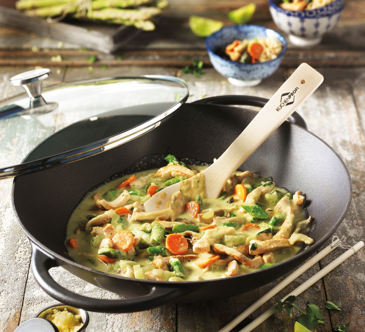 0415001030_ PROVENCE kvalitiní Litinová wok pánev 30 cm pro snadné vaření od Kuchenprofi (4)